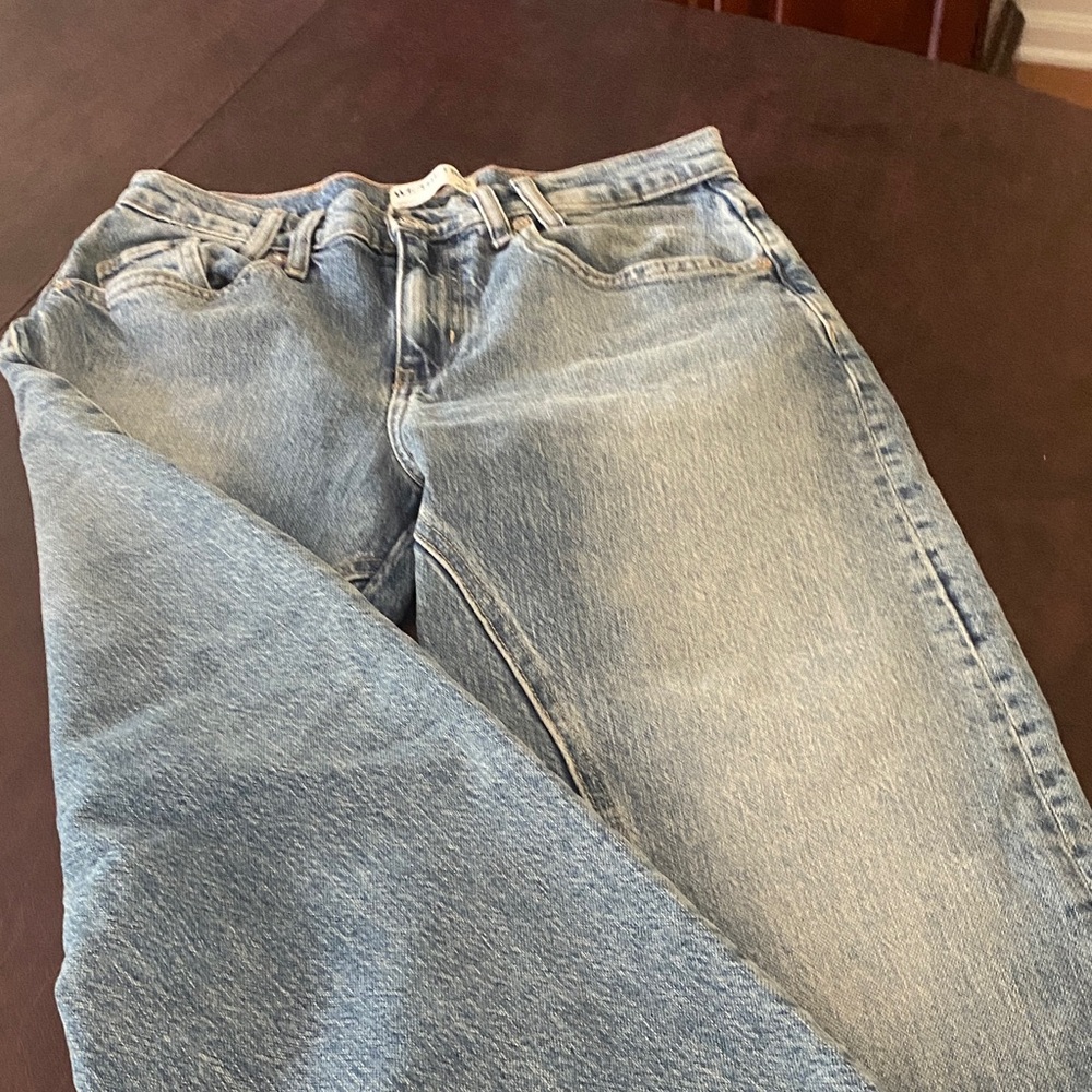 We The Free Light Blue Straight Jeans size 26 with raw distressed pant hems